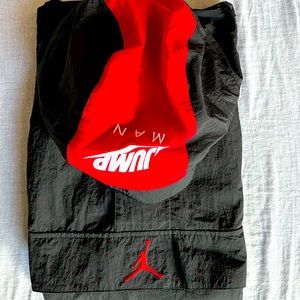 Jump Man windbreaker mens medium